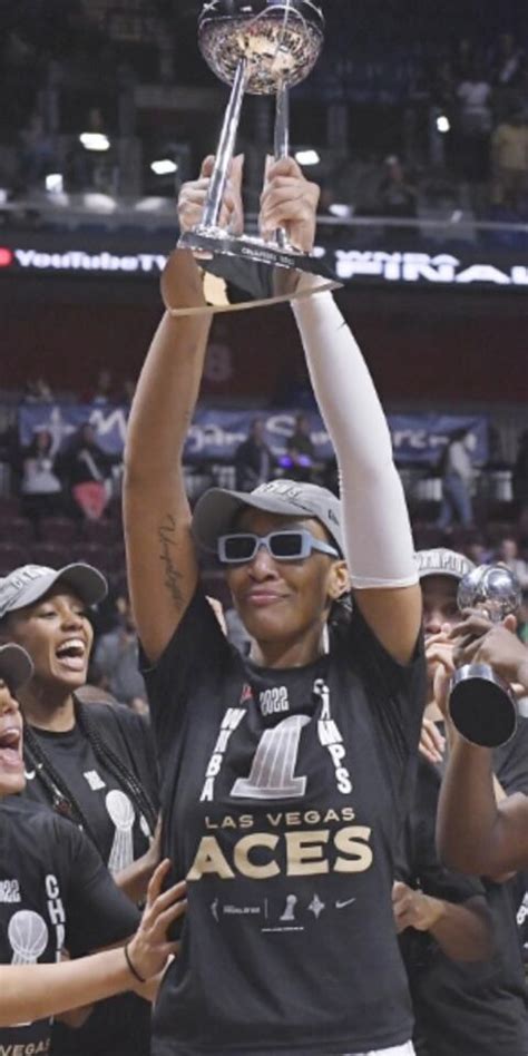 wnba odd shark